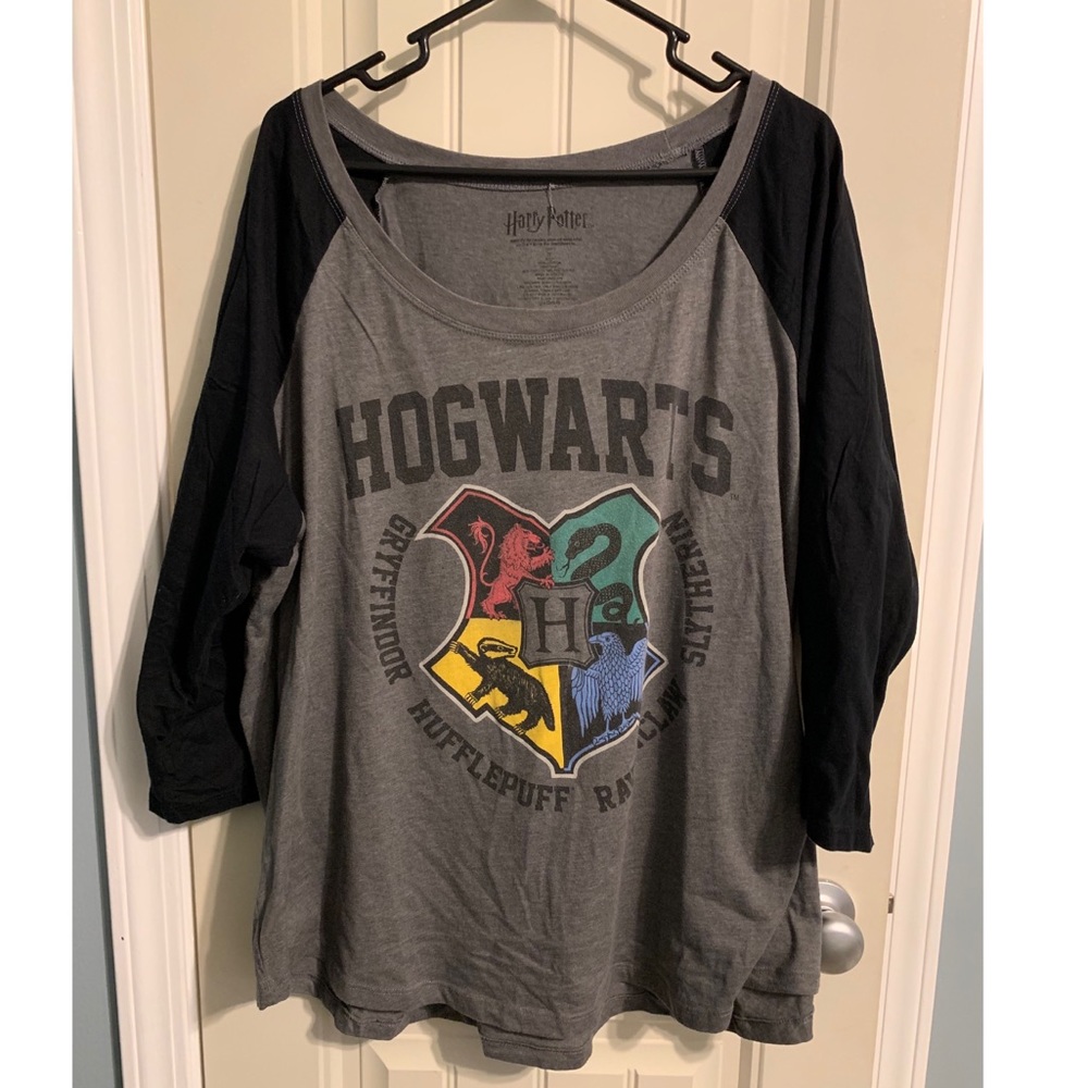 Harry Potter Hogwarts Raglan Tee
